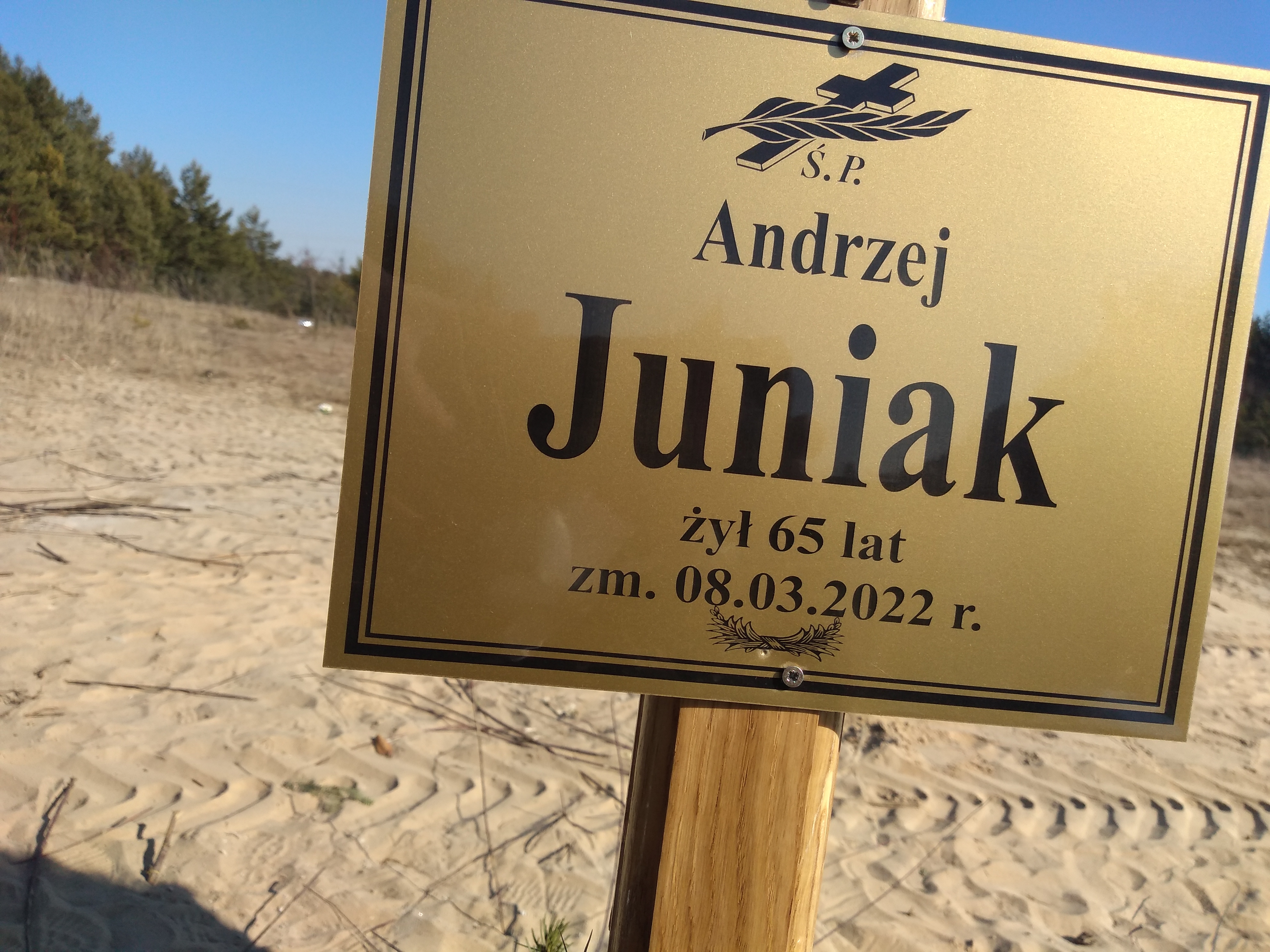 Andrzej Juniak  1956 Ostrołęka - Grobonet - Wyszukiwarka osób pochowanych